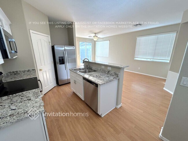 Building Photo - 1213 E Graham Trail