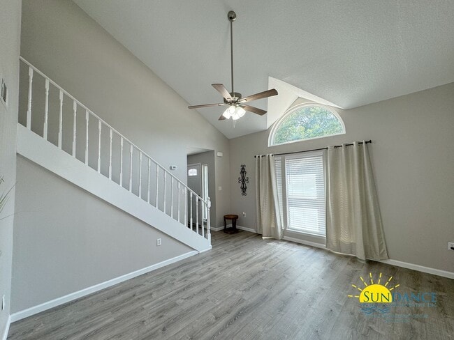 Building Photo - Beautiful 3 Bedroom Home in Fort Walton Be...