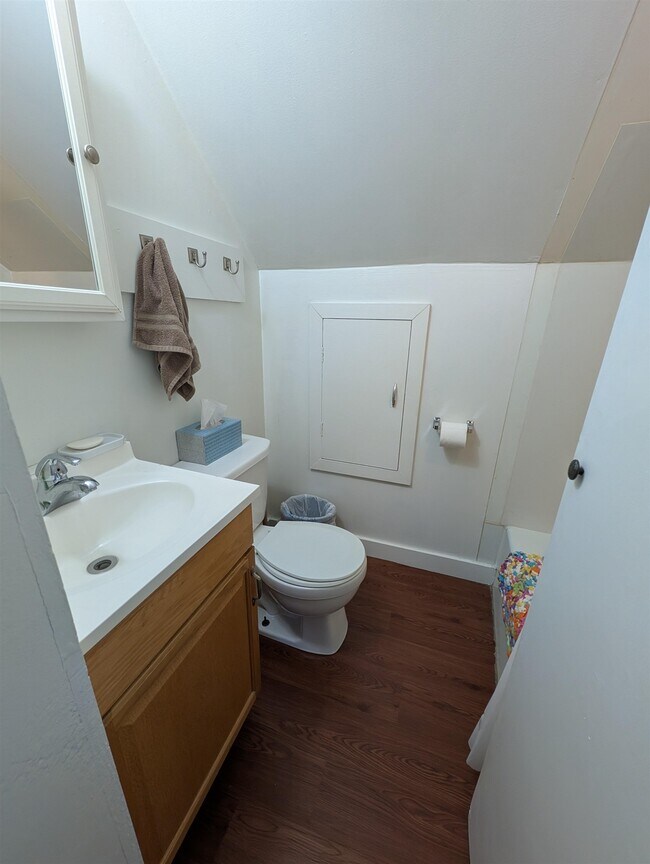 Building Photo - 73 Highland St