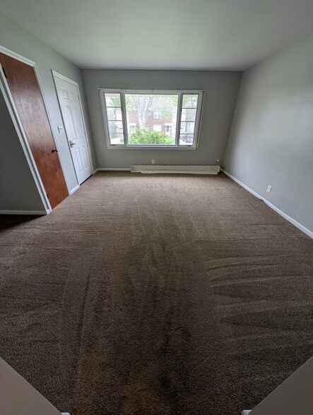 Building Photo - 807 Arlington Ave