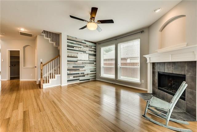 Building Photo - 1439 Royal Oaks Dr