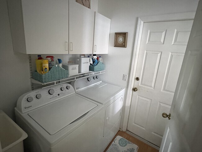 Building Photo - 322 Greenwood Lake Dr