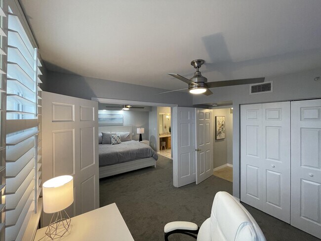 Building Photo - 1801 N Flagler Dr