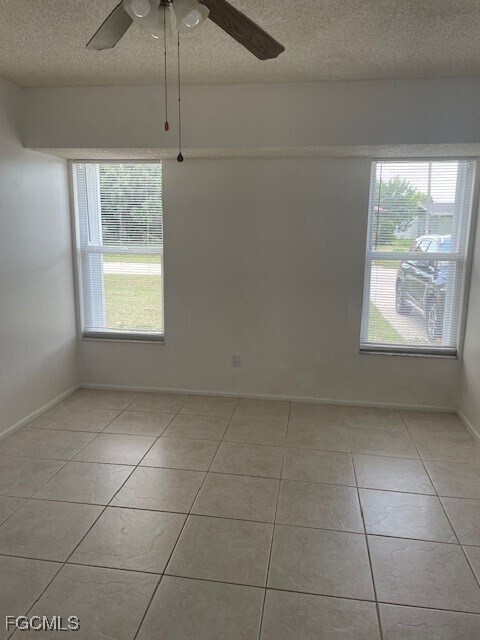 Building Photo - 1211 SE 35th St