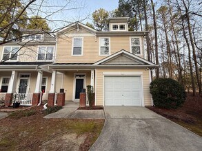 Building Photo - Modern 3BD, 2.5BA End Unit Raleigh Townhome with HOA Amenities Near I-540 & Triangle Town Center