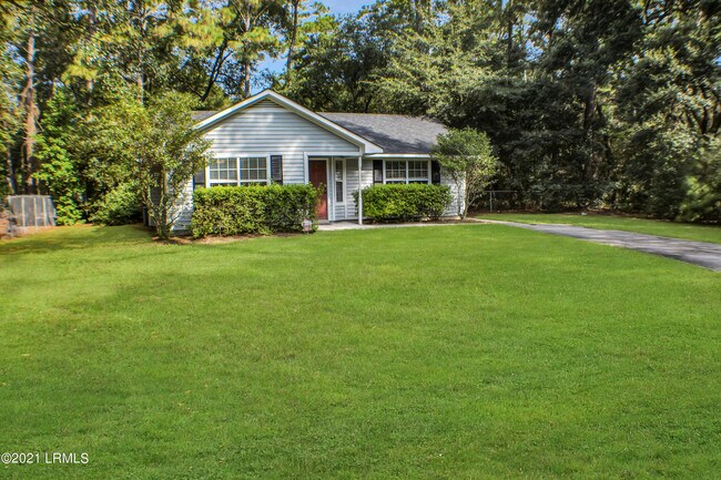 Building Photo - 25 Robin Way