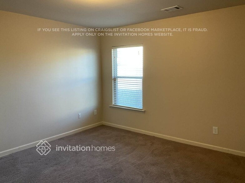 Building Photo - 3670 Brookhollow Dr