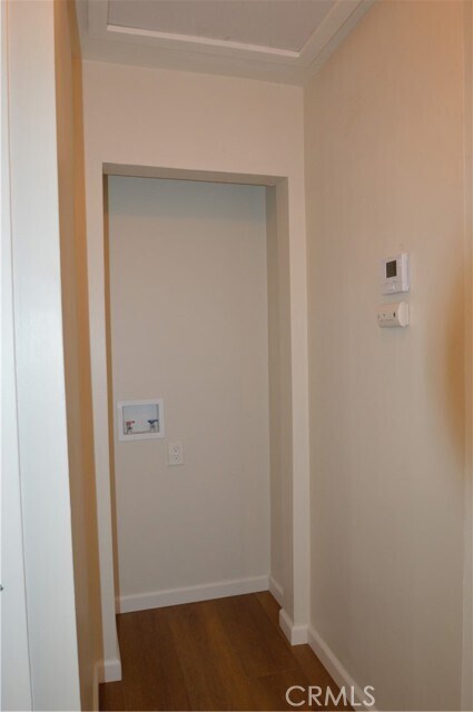Building Photo - 868 Random Ln