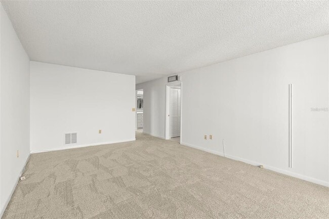 Building Photo - 700 Island Way