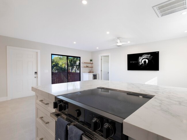 Building Photo - 7 Crossings Cir