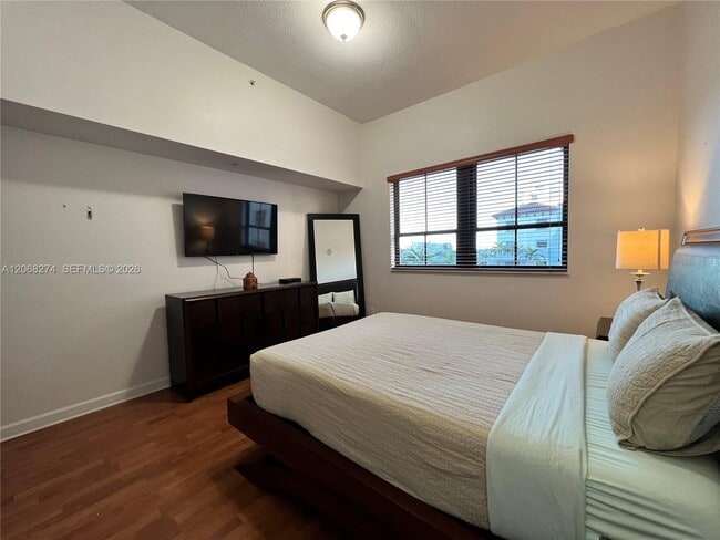 Building Photo - 8390 SW 72nd Ave