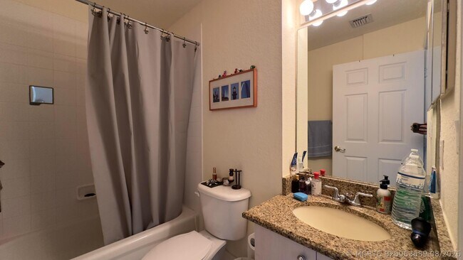 Building Photo - 1801 N Flagler Dr