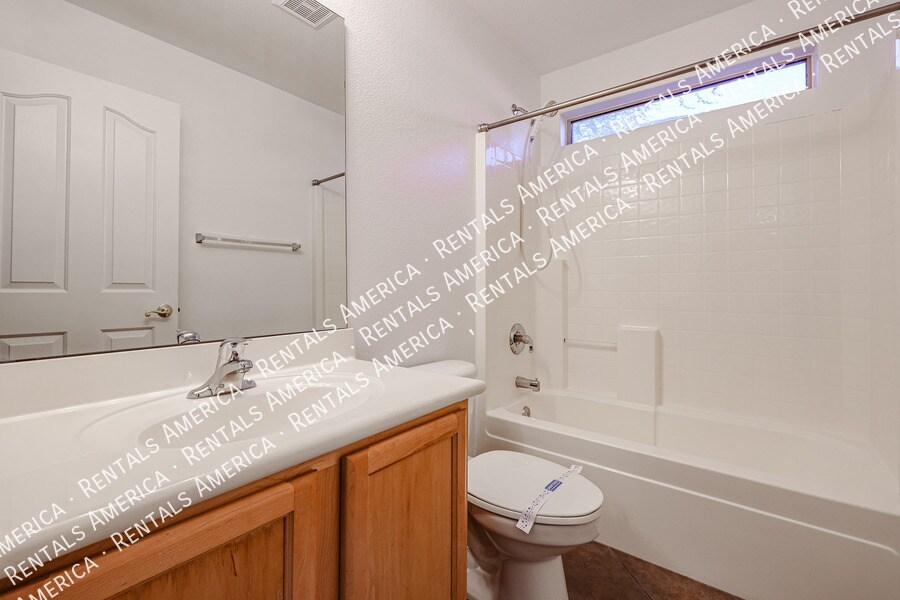 Building Photo - 33251 N Symer Dr