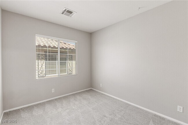 Building Photo - 10544 Lessona St