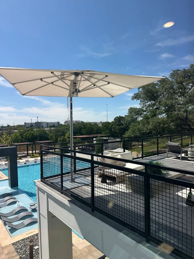 Building Photo - 12208 Tech Ridge Blvd