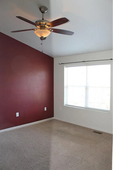 Building Photo - 4641 Kings Mill Way