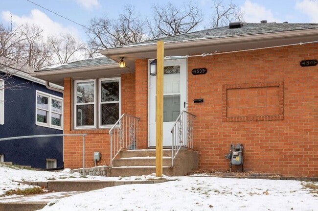 Building Photo - 4539 Bloomington Ave