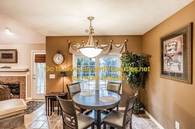 Building Photo - Madison/Rivergate Area - 3 Bedroom, 2.5 Baths