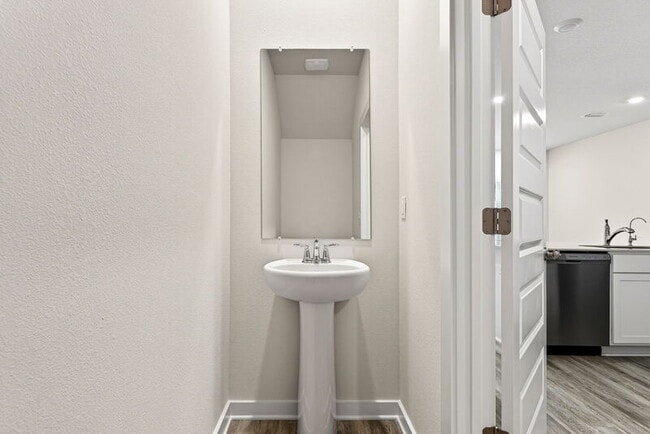 Building Photo - 51 S Main Deck Dr