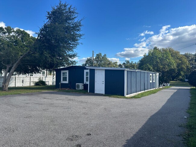 Building Photo - 4404 Echo Springs Dr