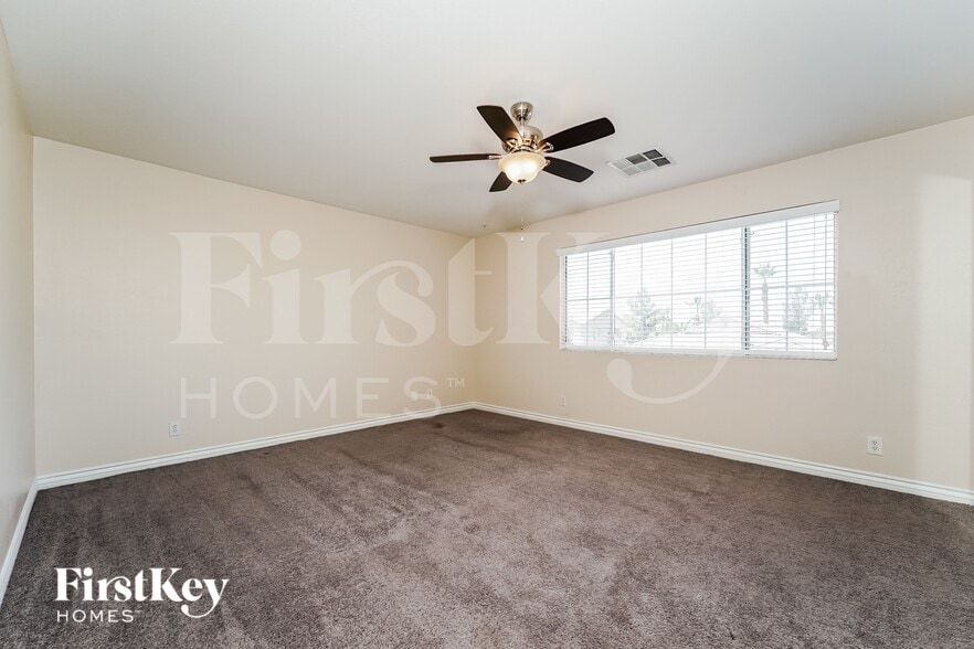 Building Photo - 6528 Feather Peak St