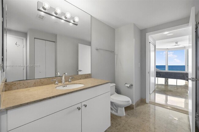 Building Photo - 4775 Collins Ave