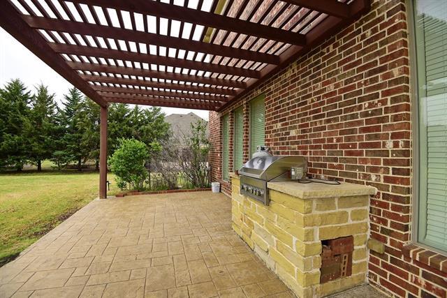 Building Photo - 7304 Meadow Glen Dr