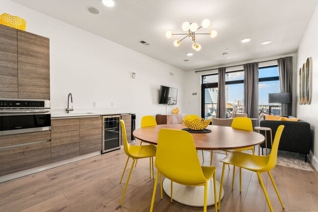 Building Photo - 30 Penniman Rd