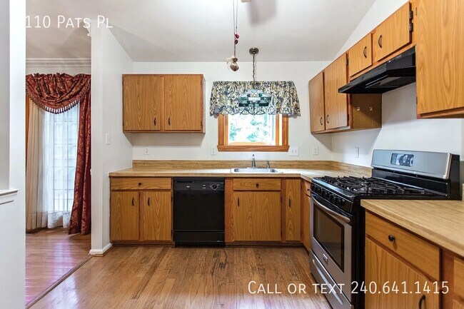 Building Photo - 8110 Pats Pl