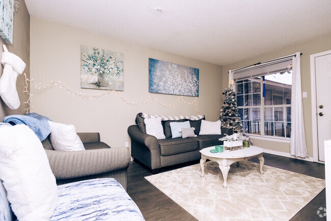 Building Photo - Villages at Harrison Creek- $1000.00 off!