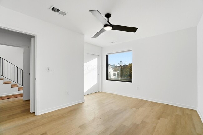 Building Photo - 33 N Blacksmith Ln