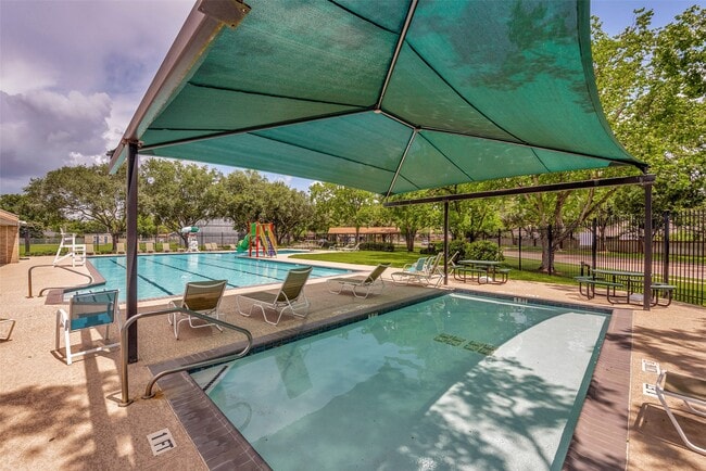 Building Photo - 2779 Forest Point Dr