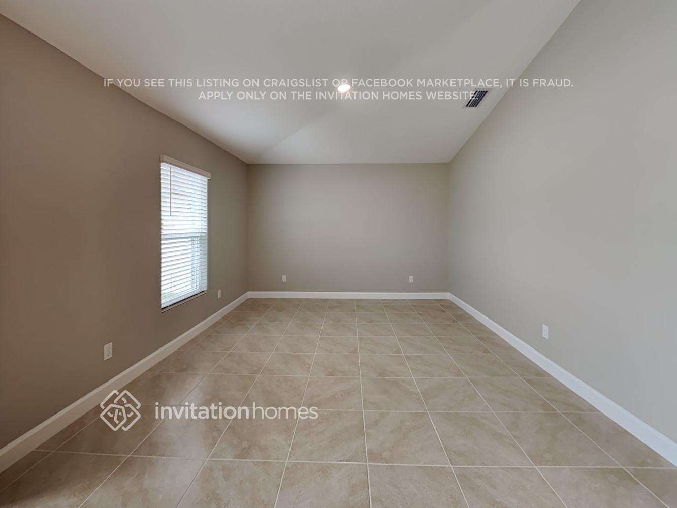 Building Photo - 1022 SW Alexandria Ave