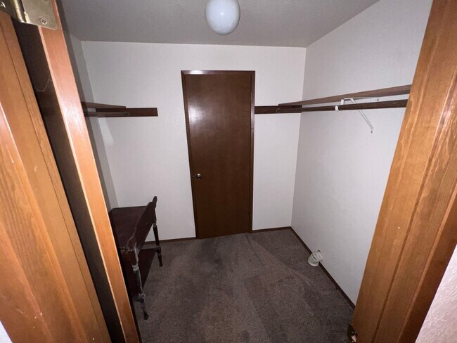 Building Photo - Krumland - Horizon 3 units