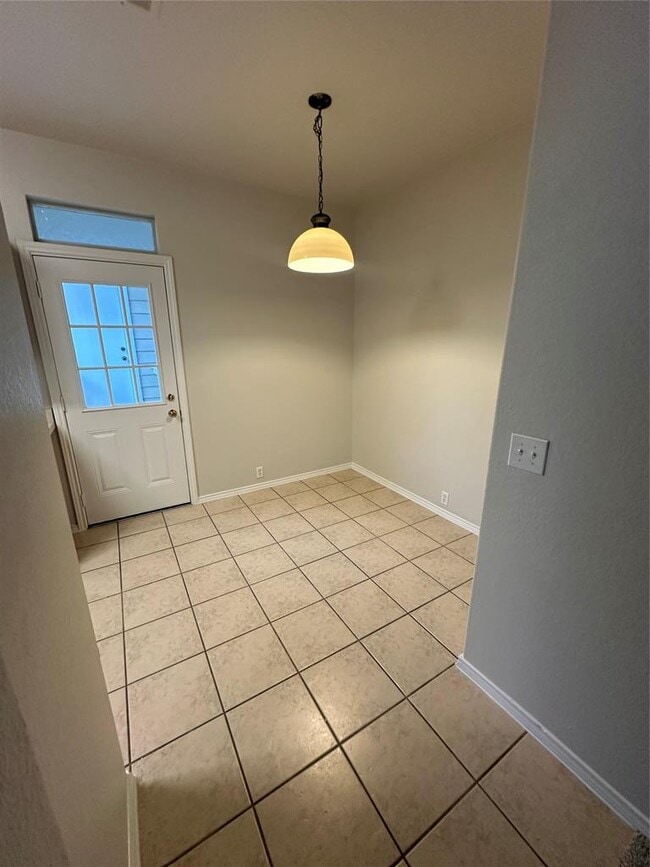 Building Photo - 120B Utterback