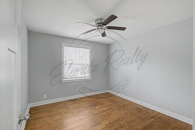 Building Photo - Four Bedroom Ranch with Finished Basement in Clarksville!