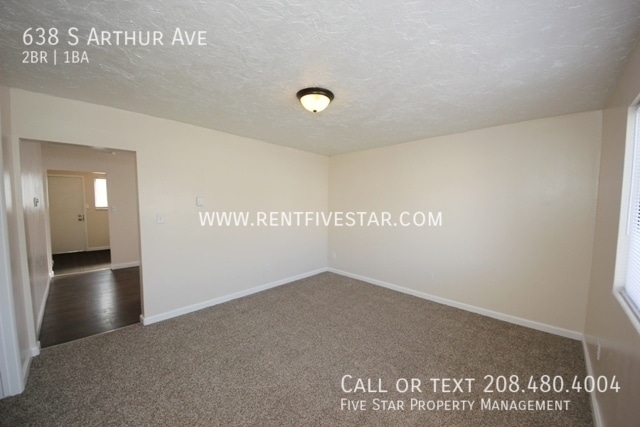 Building Photo - 638 S Arthur Ave