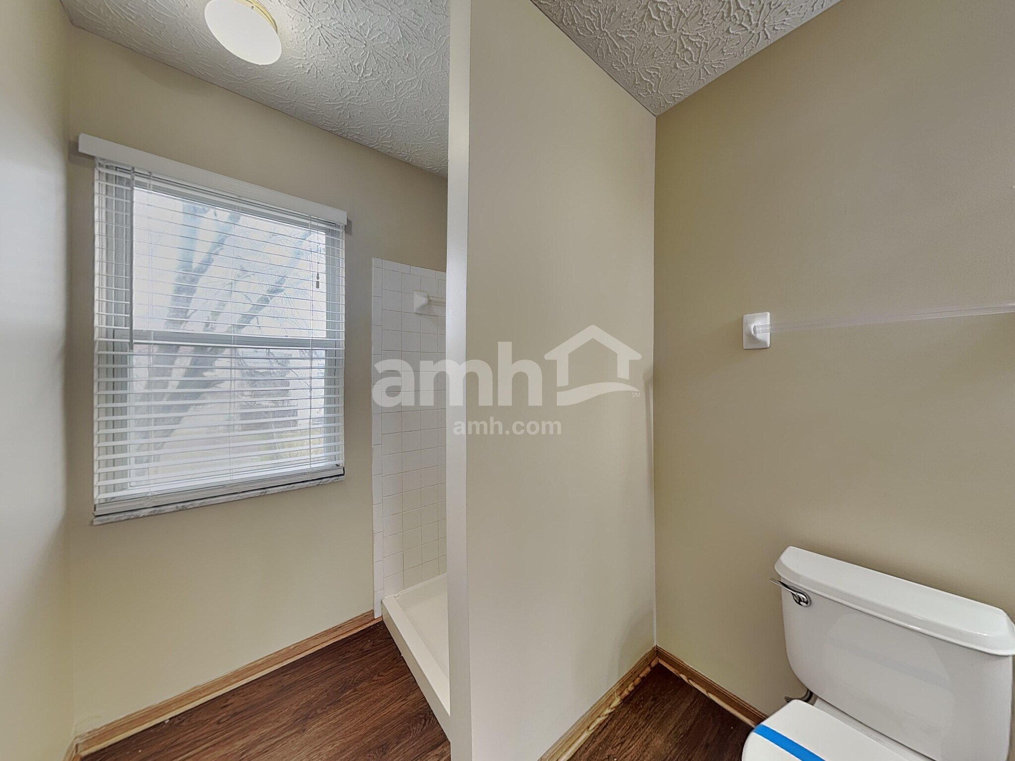 Building Photo - 4242 Honey Bee Ct