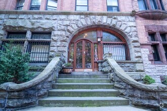Building Photo - 846 Carroll St