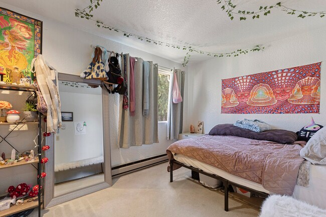 Building Photo - 1414 NE 151st St