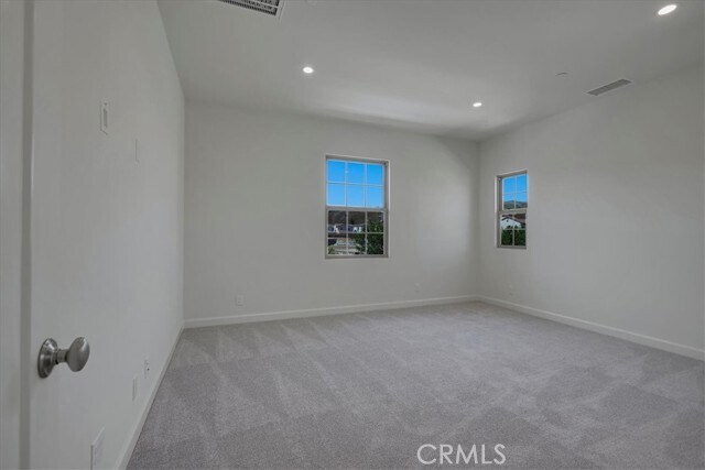 Building Photo - 228 Birdseye