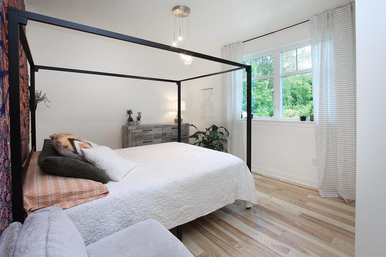 bedroom 2 - 131 Mill St