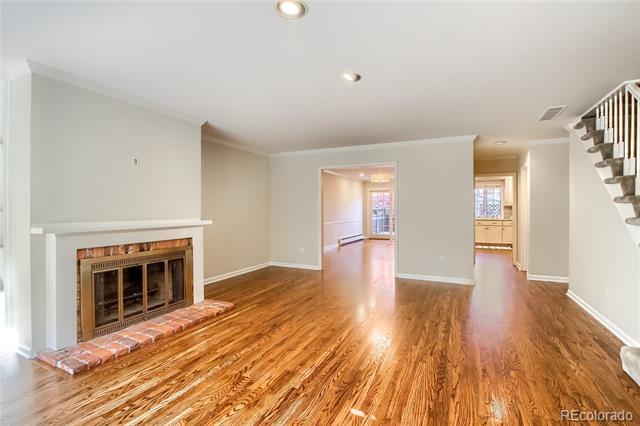 Building Photo - 338 Clayton St