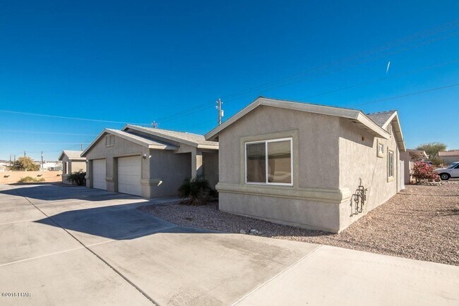 Primary Photo - 2321 Palisades Dr