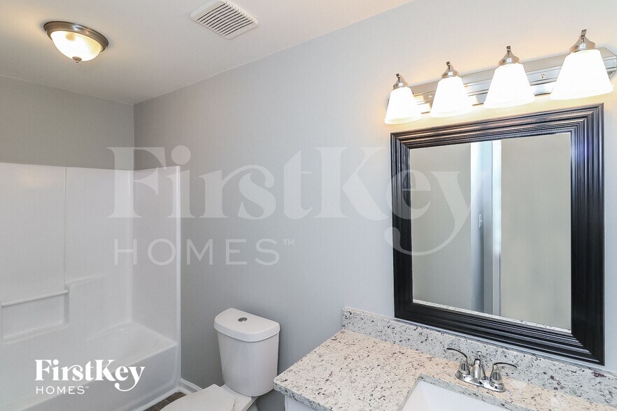 Building Photo - 206 Whitney Ln