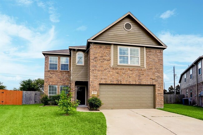 Building Photo - 18626 Each Elm Way