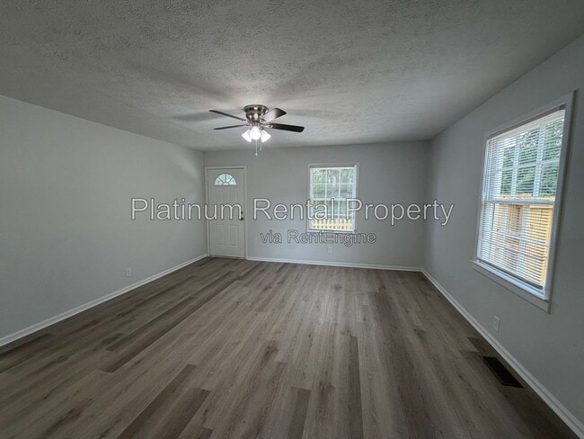 Building Photo - 1868 Quarry Rd