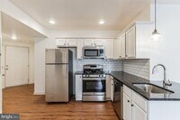 Building Photo - 6157 Ridge Ave