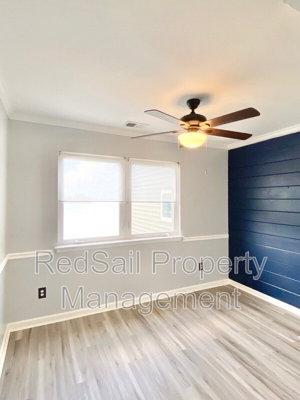 Building Photo - 256 R Hunts Neck Rd