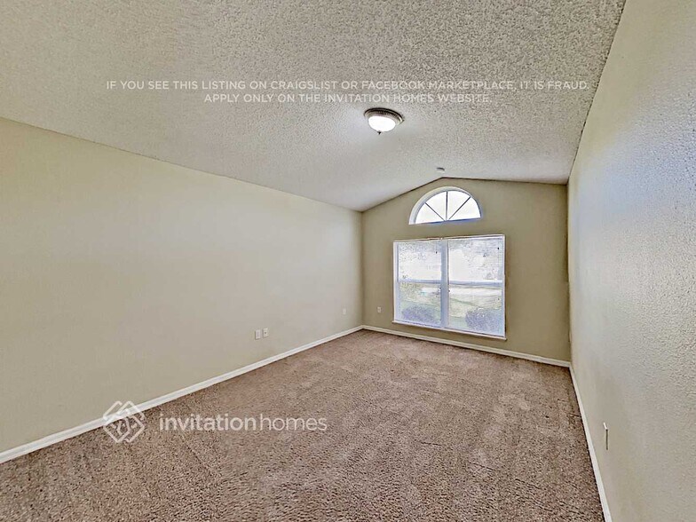 Building Photo - 640 Eldron Ave